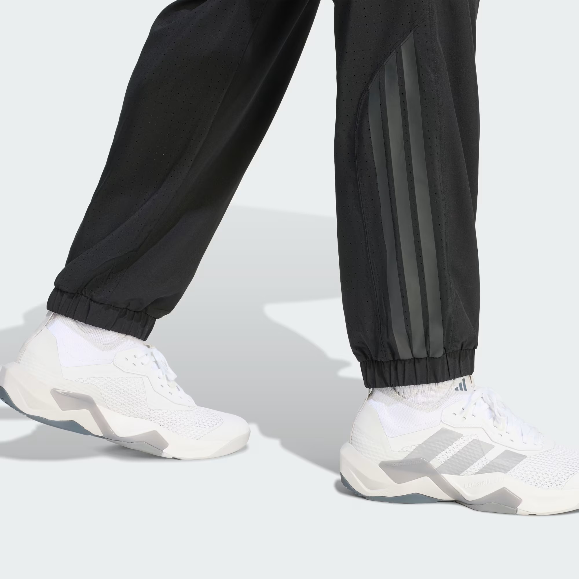 TECH ESSENTIALS WORKOUT TRACK BOTTOMS — изображение 4